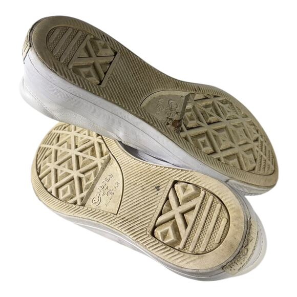 Converse All Star Women’s Triple White Leather Low Top Size 9 Sneakers - Picture 9 of 9